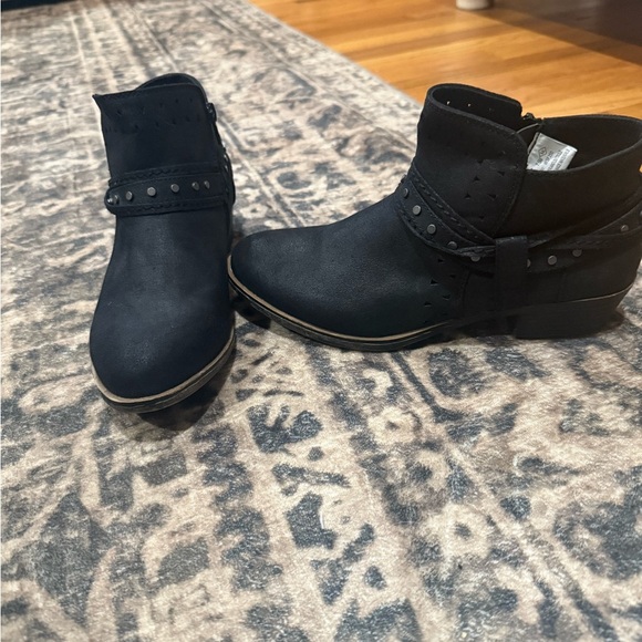 Sugar Black Ankle Boots with Suede Finish size 7.5 - Picture 6 of 8